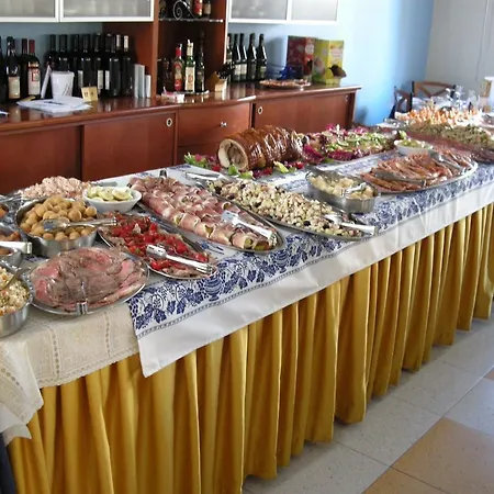 Metron Hotel 3*