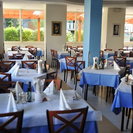Metron Hotel 3*