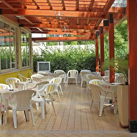 Metron Hotel